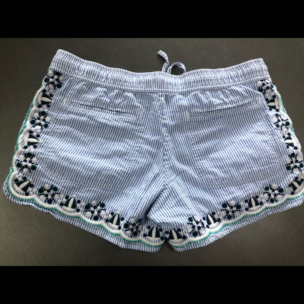 Vineyard Vines Seersucker Blue and White Shorts - Picture 2 of 7
